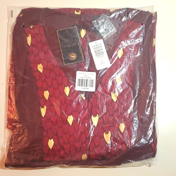 ❤️NWT VINTAGE TORRID DRESS GAME OF THRONES - HOUSE OF DRAGONS TARGARYEN SIZE 1X - Picture 4 of 10